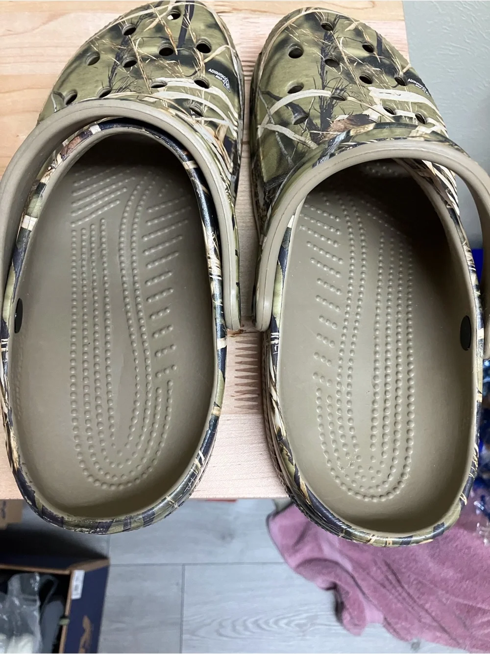 CROCS all over